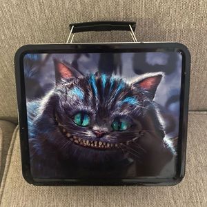 Alice in wonderland collectors lunch box